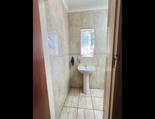 3 BEDROOM FREESTANDING FOR SALE IN BEN FLEUR